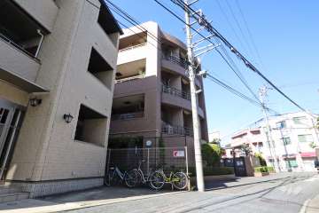 クリオ武蔵中原弐番館の外観（北東側から）