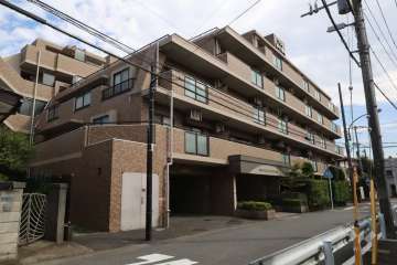 クリオ等々力緑地壱番館の外観(北西側から)