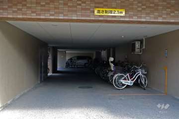駐車場の出入り口