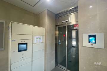 エントランスはオートロック付きです。