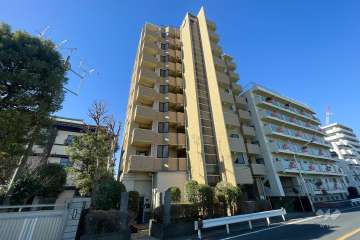 フローレンスパレス新丸子の外観（東側から）