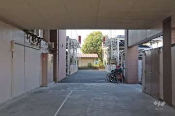 敷地内駐車場（屋外機械式）