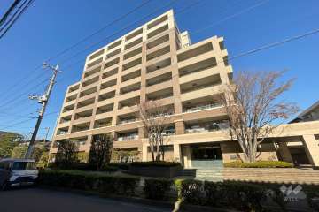 元住吉パークホームズマスターズコートの外観（南東側から）　