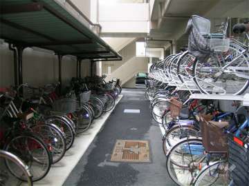 屋根付きの駐輪場