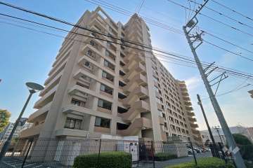 コスモシティ武蔵小杉の外観（北東側から）