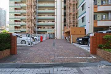 敷地内駐車場（屋外平面式）