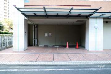 敷地内駐車場（屋内平面式）