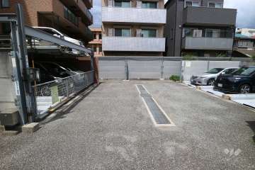 敷地内駐車場（屋外機械式）
