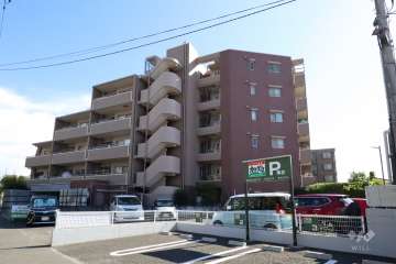 日神パレステージ武蔵新城の外観(南西側から)