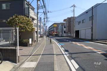 敷地南西側の前面道路