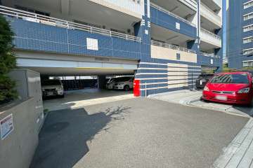 敷地内駐車場（屋外機械式・屋内平面式）