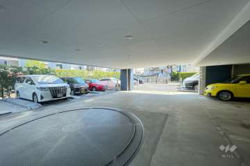 敷地内駐車場（屋内機械式）