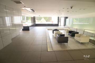 エントランスホール