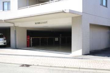敷地内駐車場（屋内機械式）