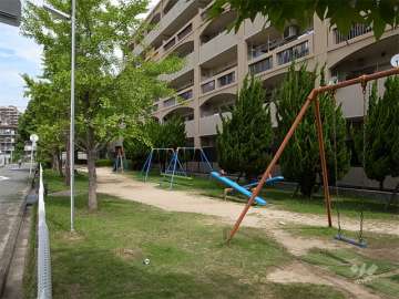 『砂浜公園』は遊具も充実しています。