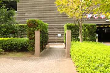 駐輪場の出入り口