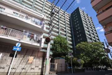 パークスクエア多摩川グリーンレジデンスの外観(南西側から)