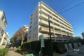 グランシーナ多摩川の外観（南西側から）