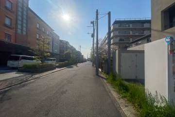 敷地南側の前面道路　