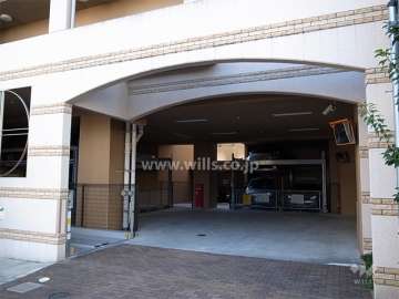 敷地内駐車場（屋内機械式）