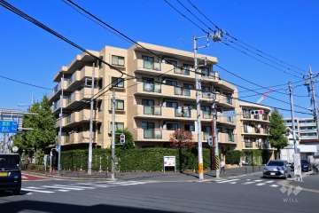 元住吉パークホームズの外観(南東側から)