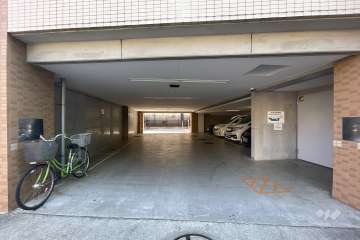 駐車場の出入り口