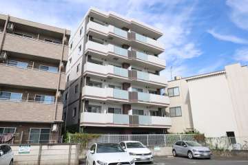 ベルジェンド武蔵中原の外観(南西側から)