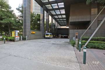 駐車場の出入り口