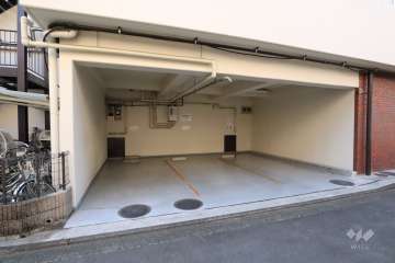 敷地内駐車場（屋内平面式）