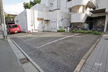 敷地内駐車場（屋外平面式）