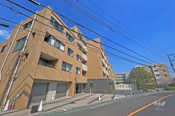 アトラスアリーナ武蔵新城ホーフハウスの外観（南西側から）