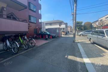 敷地北側の前面道路　