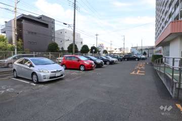 敷地内駐車場（屋外平面式）