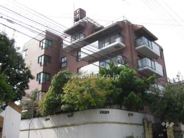 芦屋川畔松ノ内邸の外観（南東側から）