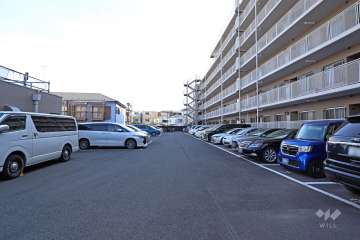敷地内駐車場（屋外平面式）