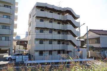 ドム新丸子の外観(北東側から)　