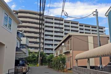 ザクレストシティの全体外観(南側から)