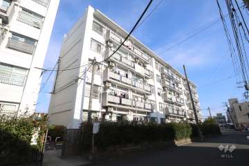 上平間住宅1号棟の外観(南西側から)