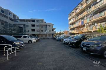 敷地内駐車場（屋外平面式）