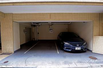 敷地内駐車場（屋内平面式）