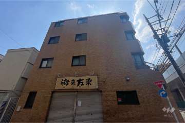 ライオンズマンション新丸子の外観（北西側から）