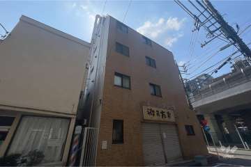 ライオンズマンション新丸子の外観（北東側から）