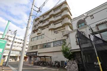 中央ビル・セントラルマンションの外観（南西側から）