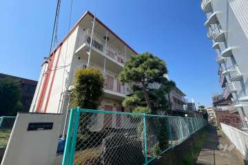 グリーンハイツ小田中の外観（南西側から）