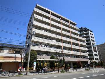 アルス西宮北口の外観（南西側から）