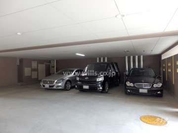敷地内駐車場（屋内平面式）