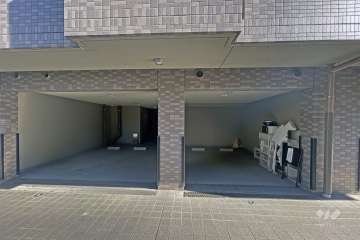 敷地内駐車場（屋内平面式）