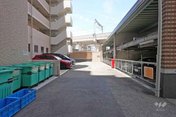 敷地内駐車場（屋内機械式・屋外平面式）
