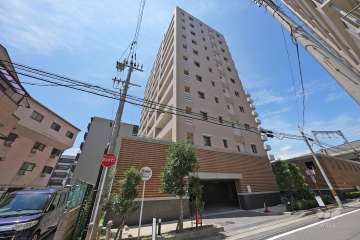 ロイヤル西宮ルシエルの外観（西側から）