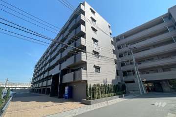 ルーブル武蔵小杉伍番館の外観（西側から）